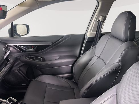 Certified 2025 Subaru Outback Limited image 15