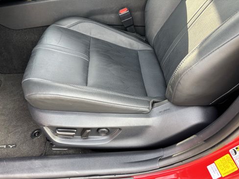 Used 2025 Toyota Camry XSE image 19