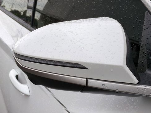 Certified 2025 Hyundai Tucson Limited FWD image 12