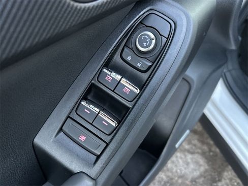 Certified 2025 Subaru Crosstrek 2.5i Limited image 16