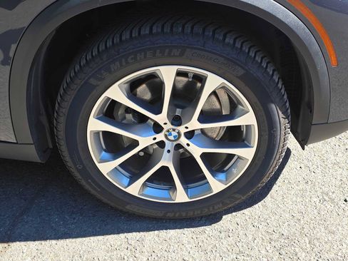 Used 2019 BMW X5 xDrive40i w/ Off-Road Package AWD/4WD image 9