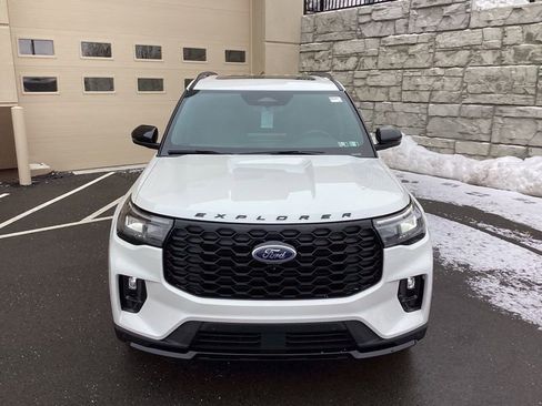 New 2026 Ford Explorer ST-Line w/ ST-Line Street Pack image 2