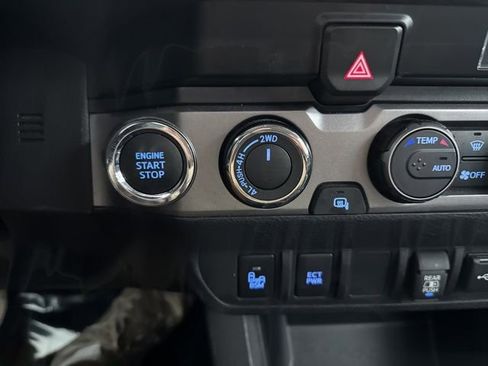 Used 2023 Toyota Tacoma SR5 w/ Technology Package image 36