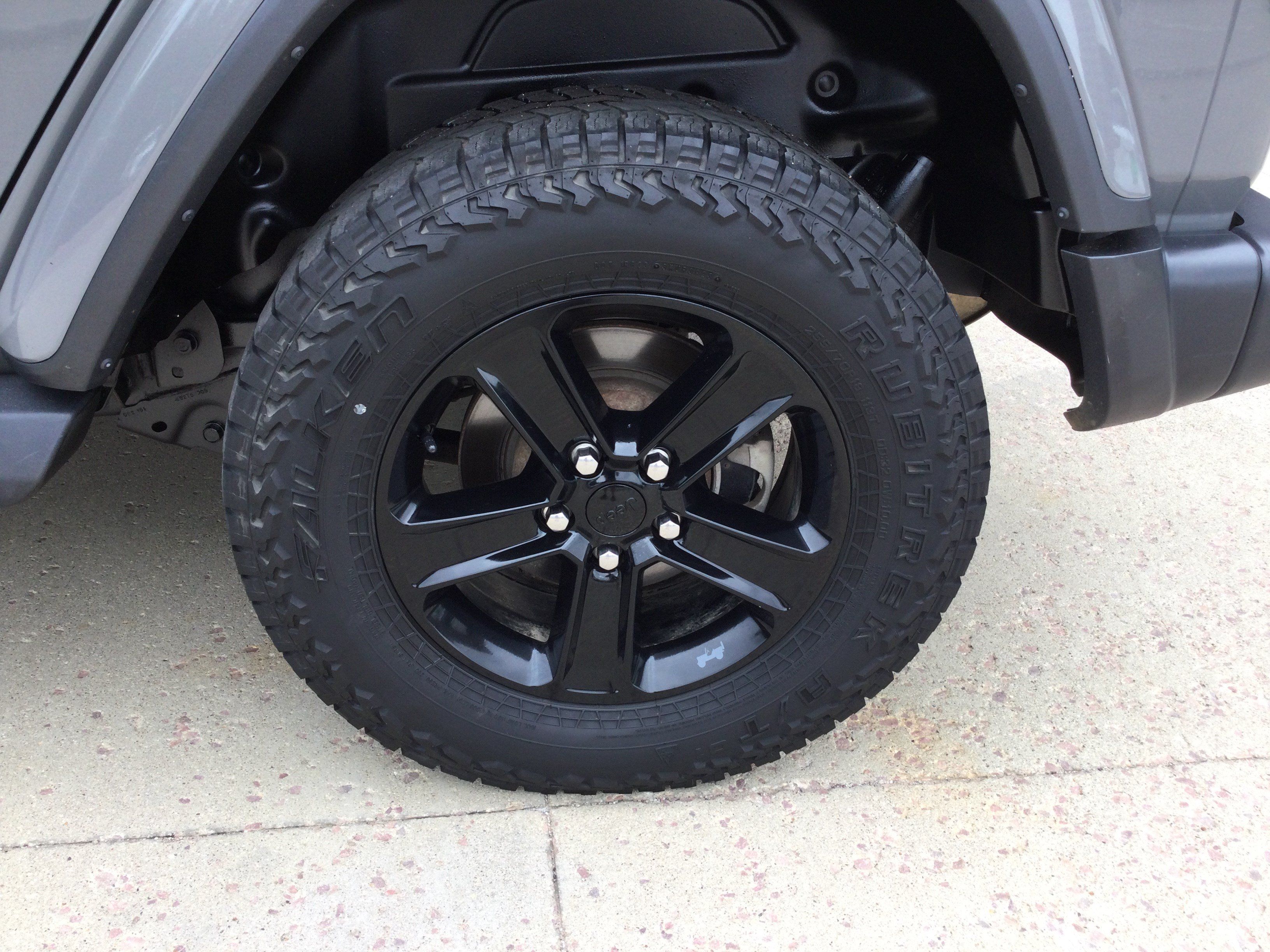 Used 2020 Jeep Wrangler Unlimited Sahara AWD/4WD image 7