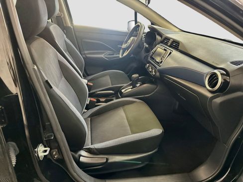 Used 2025 Nissan Versa SV FWD image 31
