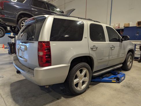 Used 2013 Chevrolet Tahoe LTZ AWD/4WD image 4