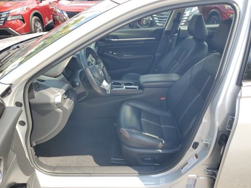 Certified 2024 Nissan Altima 2.5 SR FWD image 12