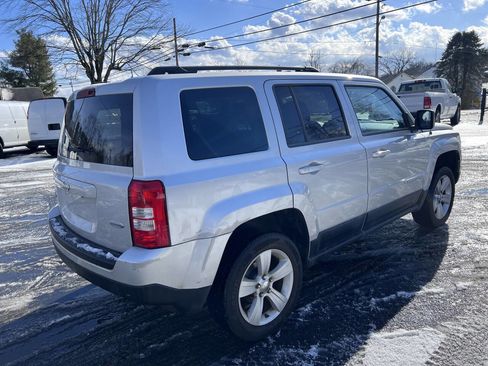 Used 2011 Jeep Patriot Latitude image 3