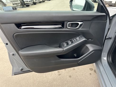 Used 2025 Honda Civic Sport image 23