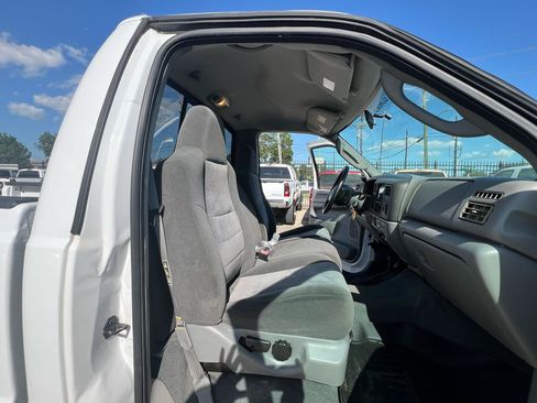 Used 2003 Ford F250 XL AWD/4WD image 22