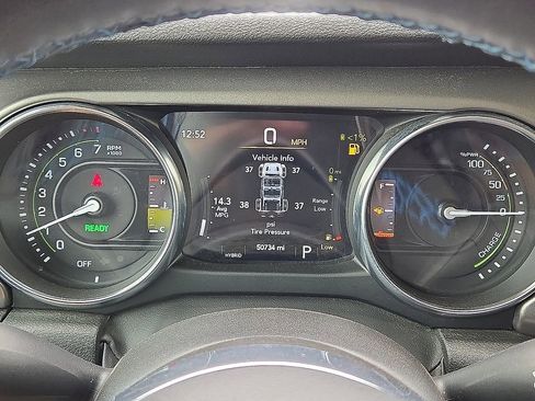 Used 2023 Jeep Wrangler Unlimited Rubicon 4xe AWD/4WD image 28