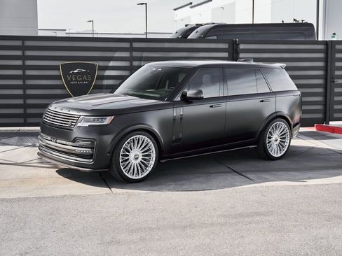 Used 2024 Land Rover Range Rover Long Wheelbase SE image 5