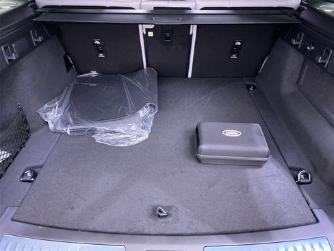 Used 2026 Land Rover Range Rover Velar Dynamic SE image 30