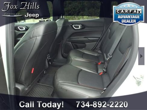 Used 2025 Jeep Compass Trailhawk w/ Sun & Sound Group AWD/4WD image 11
