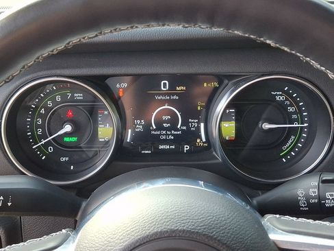 Used 2023 Jeep Wrangler Unlimited Sahara w/ Cold Weather Group AWD/4WD image 21