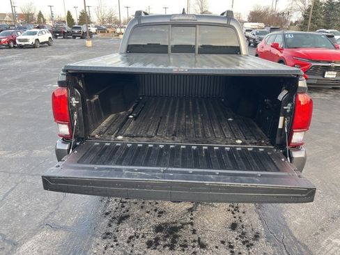 Used 2023 Toyota Tacoma SR image 5