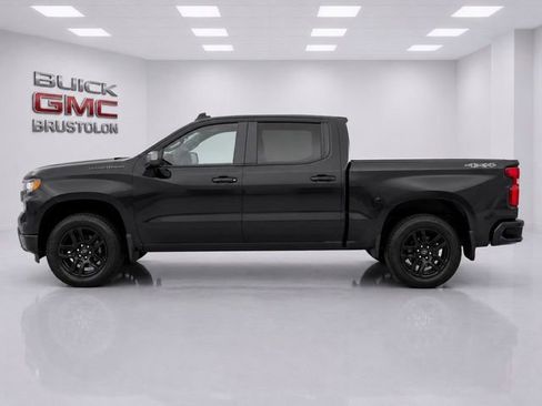 Used 2025 Chevrolet Silverado 1500 RST w/ Dark Appearance Package AWD/4WD image 8