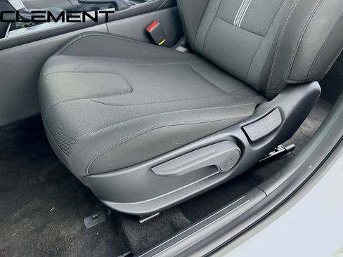Certified 2026 Hyundai Elantra SE FWD image 27