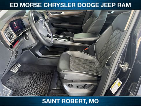 Used 2024 Volkswagen Atlas SEL Premium R-Line AWD/4WD image 28