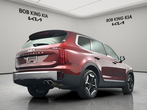 Used 2024 Kia Telluride S w/ S Sunroof Package image 24