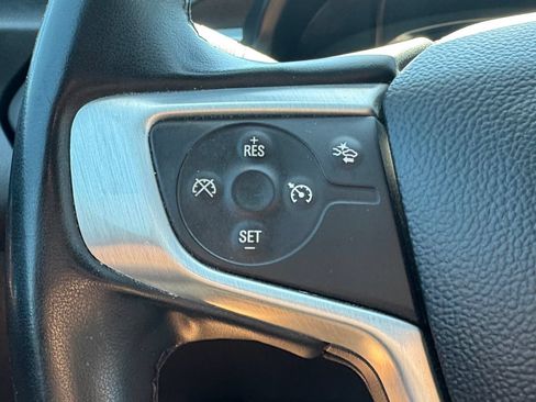 Used 2023 GMC Acadia SLT AWD/4WD image 16