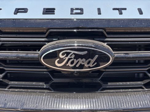 New 2026 Ford Expedition Platinum w/ Stealth Performance Package AWD/4WD image 21