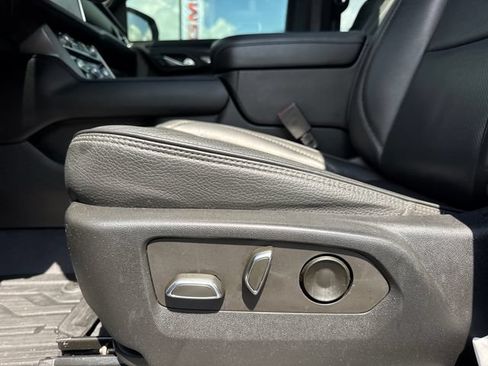 Used 2022 GMC Yukon Denali AWD/4WD image 16
