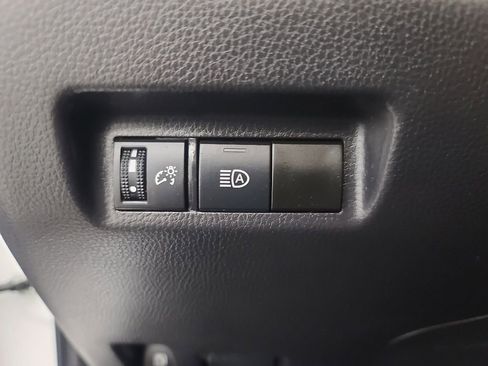 Used 2025 Toyota RAV4 XLE AWD/4WD image 29