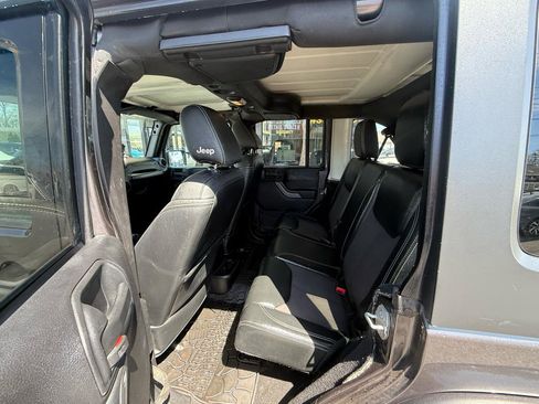 Used 2016 Jeep Wrangler Unlimited Sport AWD/4WD image 19