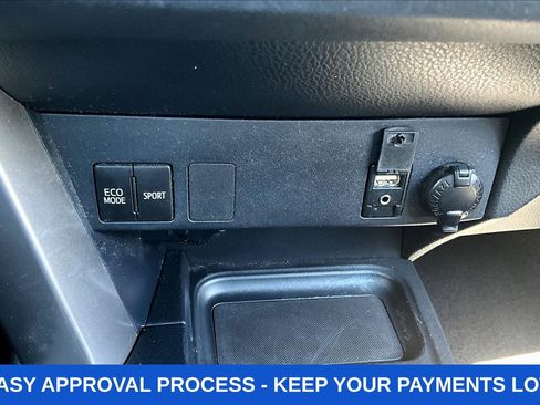 Used 2018 Toyota RAV4 LE w/ All Weather Liner Package AWD/4WD image 21