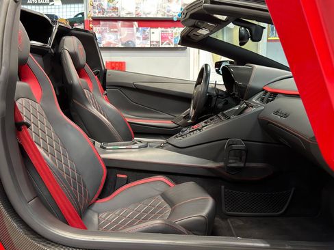 Used 2019 Lamborghini Aventador S AWD/4WD image 20