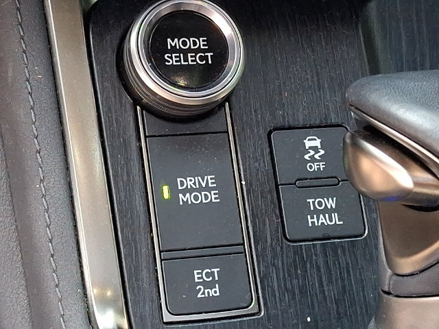 Used 2024 Lexus GX 550 w/ Accessory Package (Z1) AWD/4WD image 22