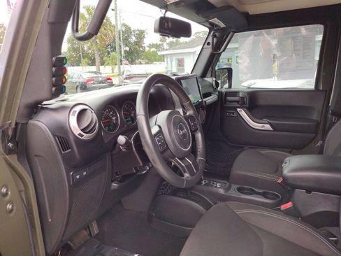 Used 2015 Jeep Wrangler Rubicon w/ Dual Top Group image 13