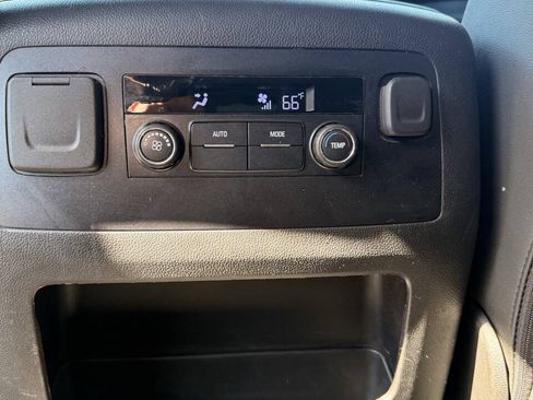 Used 2019 Chevrolet Tahoe LT AWD/4WD image 5