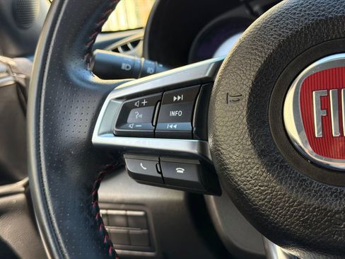 Used 2017 FIAT 124 Spider Abarth RWD image 18