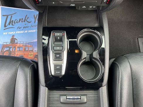 Used 2019 Honda Pilot Touring image 21