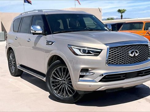 Used 2024 INFINITI QX80 Sensory w/ Cargo Package AWD/4WD image 2