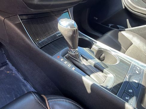 Used 2019 Chevrolet Impala Premier FWD image 12