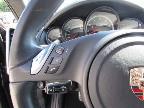 Used 2013 Porsche Cayenne Turbo AWD/4WD image 13