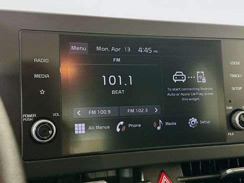 Used 2025 Kia Sportage LX image 19