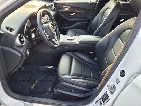 Used 2022 Mercedes-Benz GLC 300 4MATIC image 16