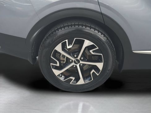 Certified 2023 Kia Sportage EX FWD image 12