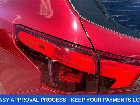 Used 2019 Nissan Rogue Sport SL FWD image 30