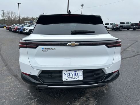 Used 2025 Chevrolet Equinox EV LT FWD image 4