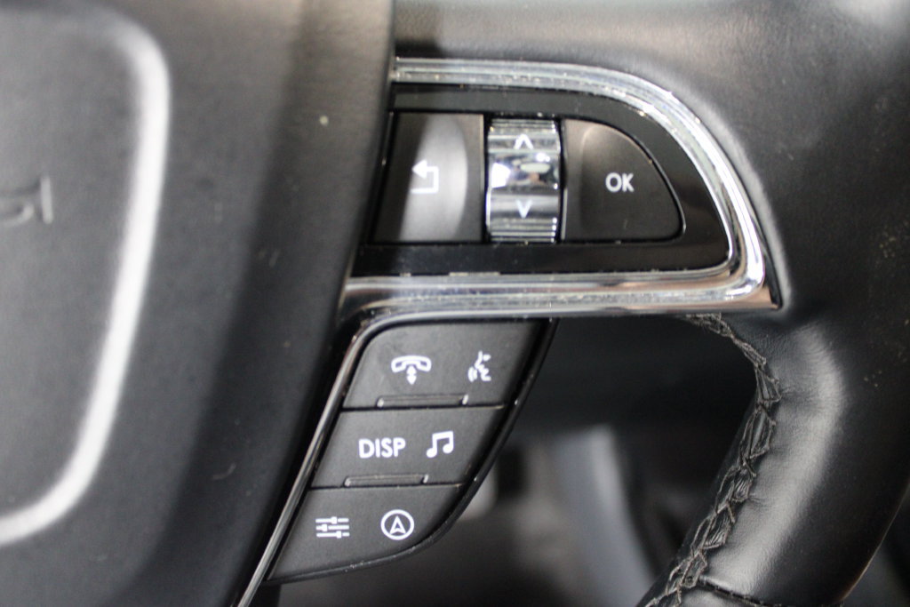 Used 2024 Lincoln Navigator Premiere AWD/4WD image 33