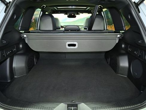 Used 2025 Subaru Forester Limited image 59