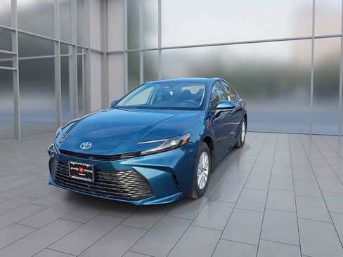 New 2026 Toyota Camry LE image 4