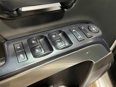 Used 2017 Chevrolet Silverado 1500 LT image 22