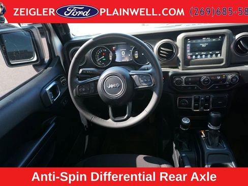 Used 2023 Jeep Wrangler Unlimited AWD/4WD image 12