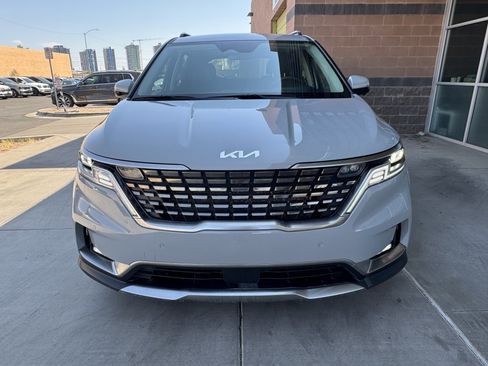 Used 2023 Kia Carnival SX Prestige w/ Paint Protection Package image 10